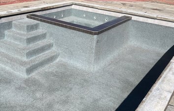Quartzite Sand Pool Wall & Elements Bronze Spa Wall